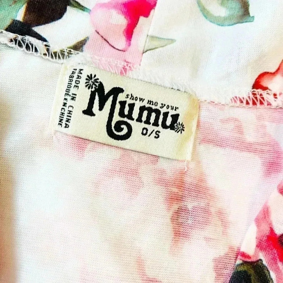 Show me your MUMU Brie Robe in Garden of Blooms - Picture 6 of 7